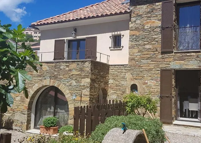 Frühstückspension A Funtanella 3*